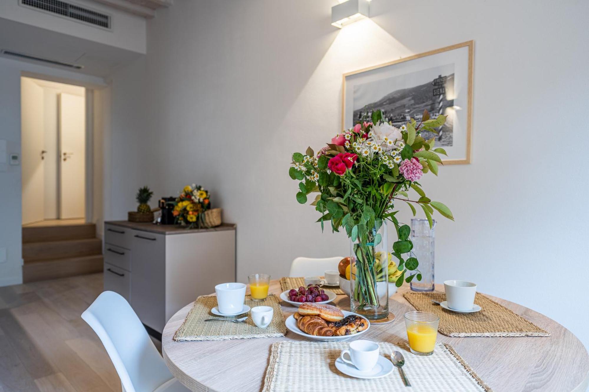 פירנצה Algila Lifestyle Tornabuoni Apartments מראה חיצוני תמונה