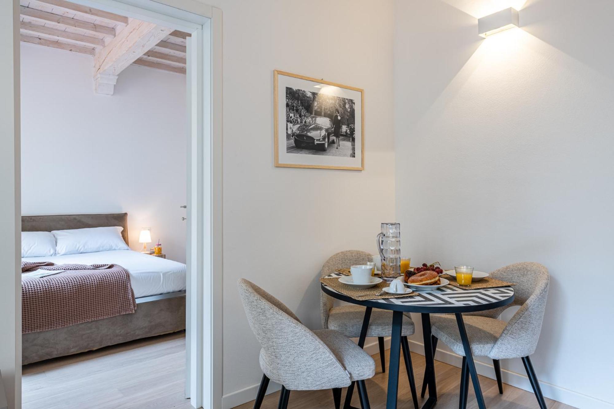 פירנצה Algila Lifestyle Tornabuoni Apartments מראה חיצוני תמונה